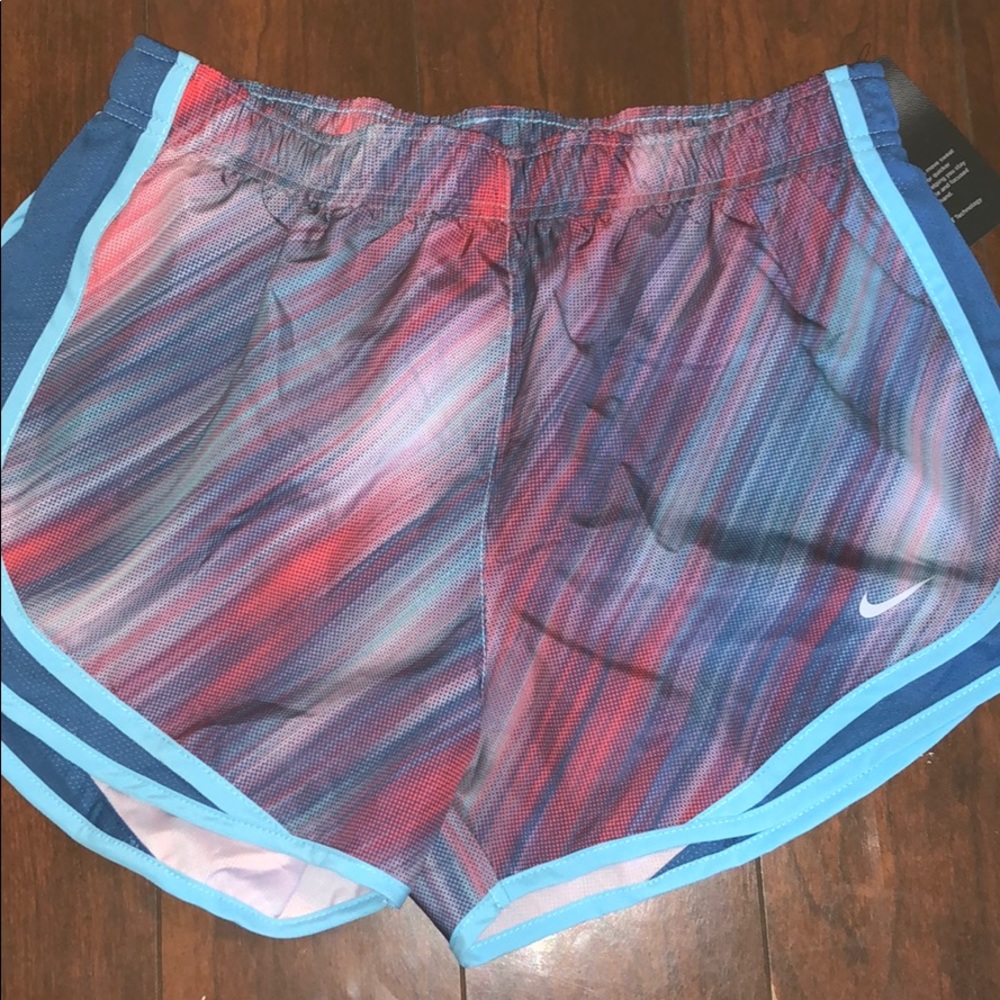 Nike Dry-Fit Athletic Shorts Medium